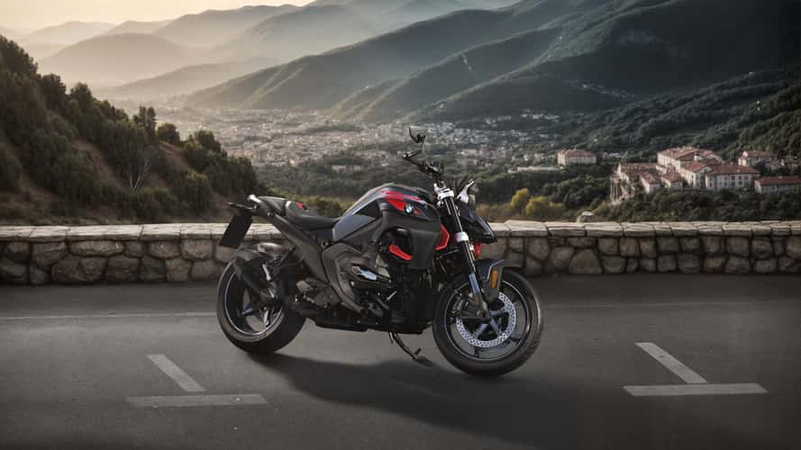 BMW's New R 1300 R Looks to be a Wheelie Monster, Is Actually Reasonably Priced
