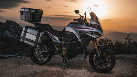 Spec Showdown: Zero DSR/X Vs. Energica Experia