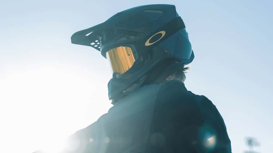 Oakley Celebrates 50th Anniversary, Drops Dope-Looking Moto Googles