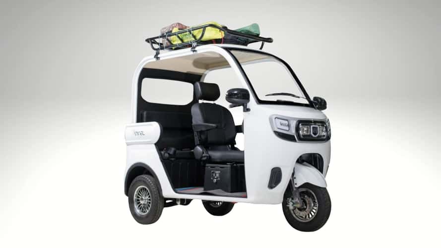 The Vivel Trike Isn't a Motorcycle or a Car, But Some Weird In-Betweener